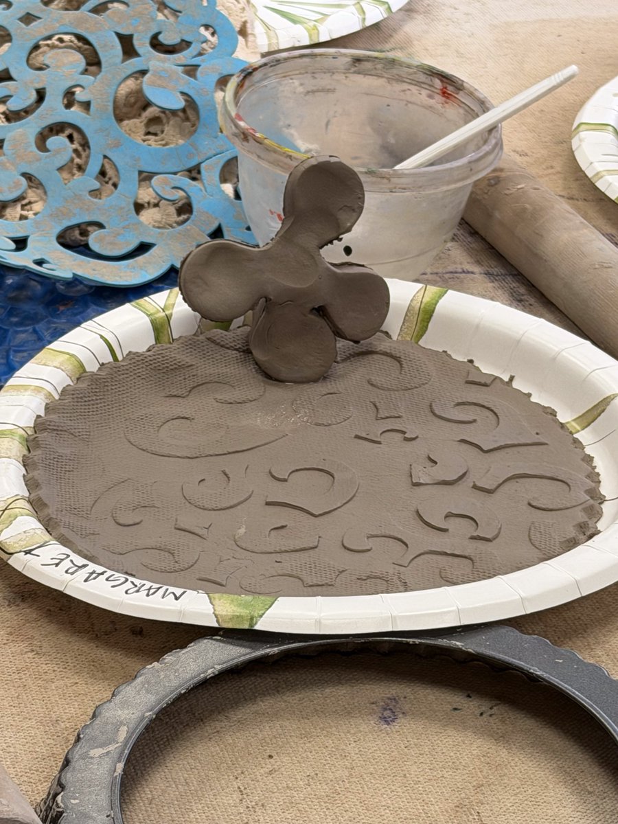 We got creative with clay! 🎨🌱

Thanks to the ArtsMobile from <a href="/ArtsWestchester/">ArtsWestchester</a>, we got to design our own clay gardens in a fun, hands-on workshop.

Grateful for this partnership that brings art to our community! 💛