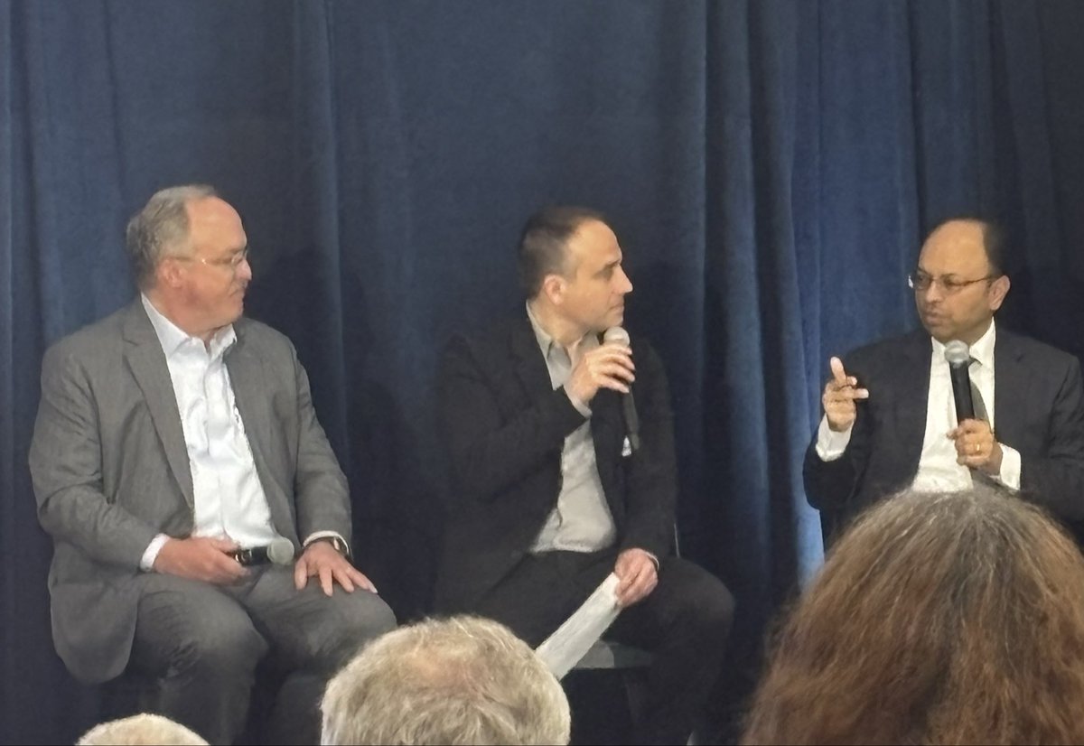 milospm1206's tweet photo. Great to hear John Fernandez, CEO Brown Health and Mukesh Jain, Dean of Brown Medical School talking about innovative healthcare.  Critical need to have physicians and researchers working together.  RI Regenerative Medicine Forum… #rilsh #brownmedical #brownuniversityhealth https://t.co/GLF7GLZjYu
