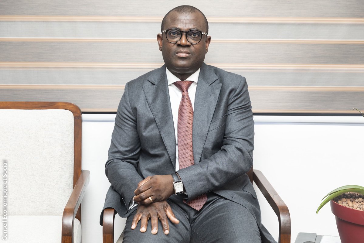 conradgbaguidi's tweet image. Échanges avec le DG de la BIIC sur l’épargne, l’inclusion financière et l’intégration du secteur informel.

Objectif : des solutions concrètes pour améliorer durablement le bien-être des populations. 🇧🇯 #wasexo #Benin #CESBenin