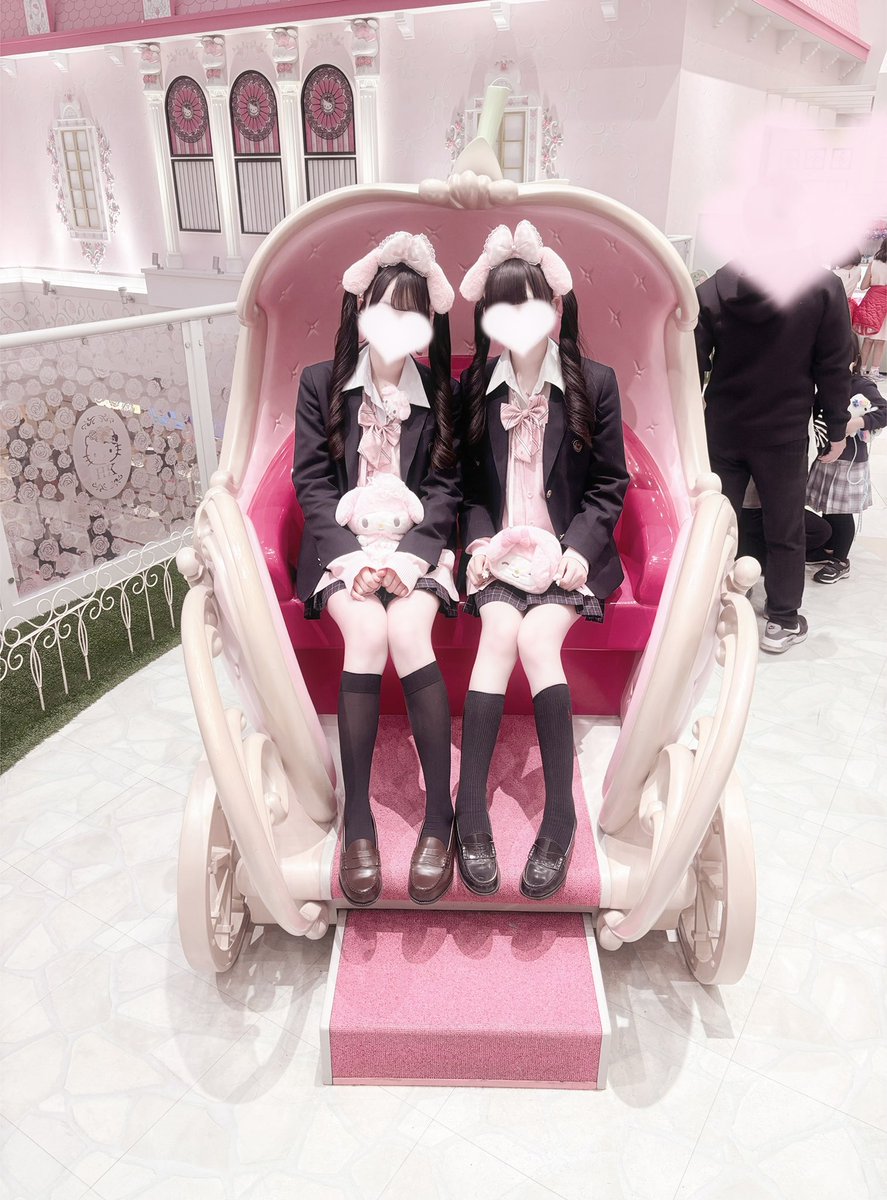 りり (@xxx_uvz) on Twitter photo 