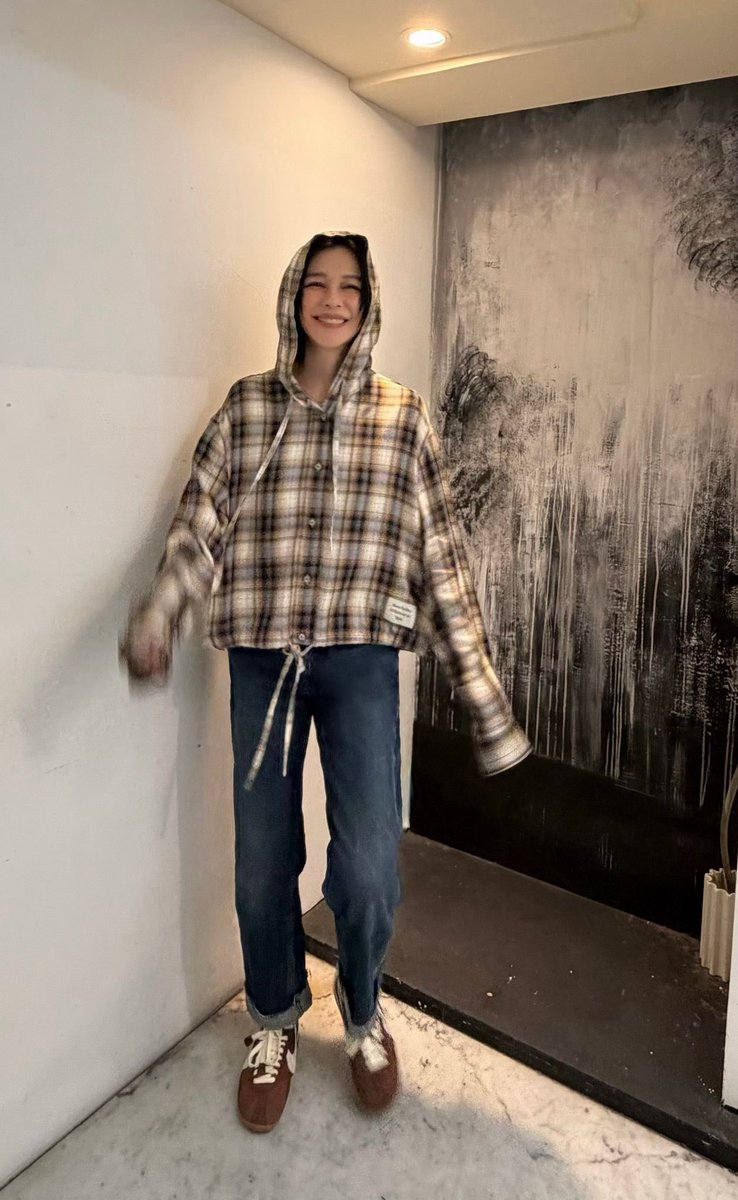 IronV_official's tweet image. I love me 🤎

新しい靴で仕事スタート。

#Nike
#Jacquemus
#MoonShoe