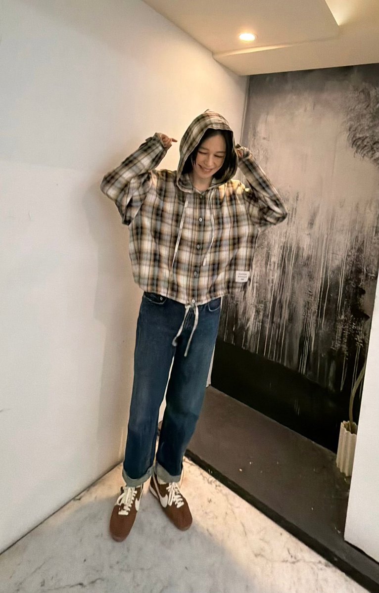 IronV_official's tweet image. I love me 🤎

新しい靴で仕事スタート。

#Nike
#Jacquemus
#MoonShoe