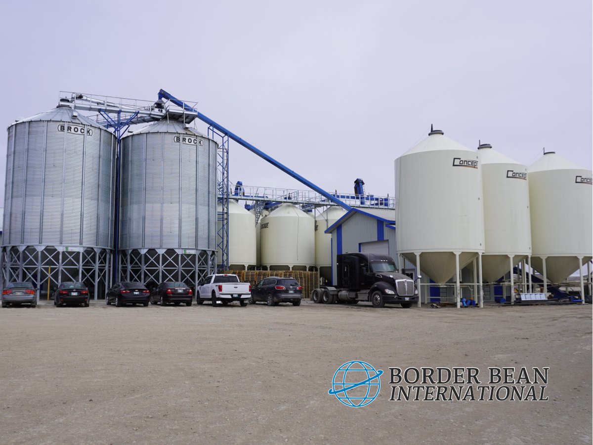 BorderBeanInt's tweet photo. We move beans across borders faster than you can say logistics 🌎
From Altona to global ports, Border Bean handles the heavy lifting.
Looking for a reliable export partner for 2026? Let’s talk. https://t.co/KcEa6VtENg