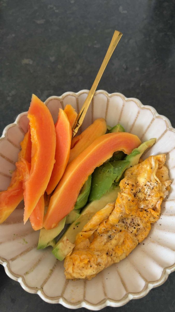 روښانه آسیه پوپل tweet media