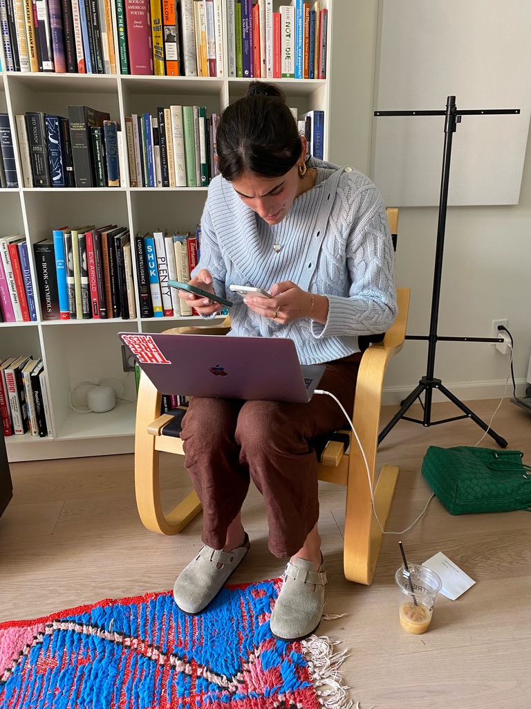 Maya Sulkin tweet media