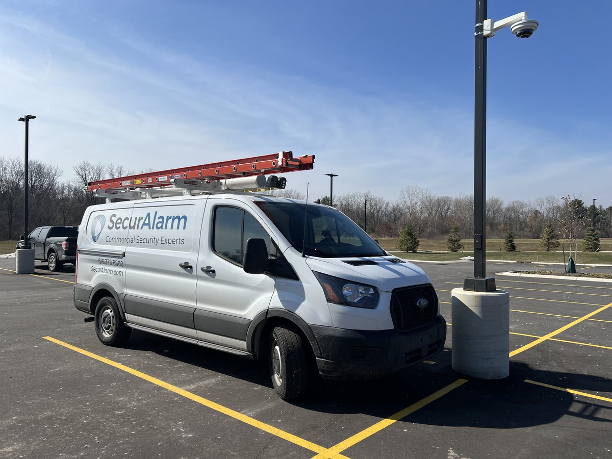 SecurAlarm's tweet image. Pulled up to a client site and immediately made the highlight reel.

That’s what good coverage looks like.

#caughtoncamera #securitydoneright #SecurAlarm #videosurveillance