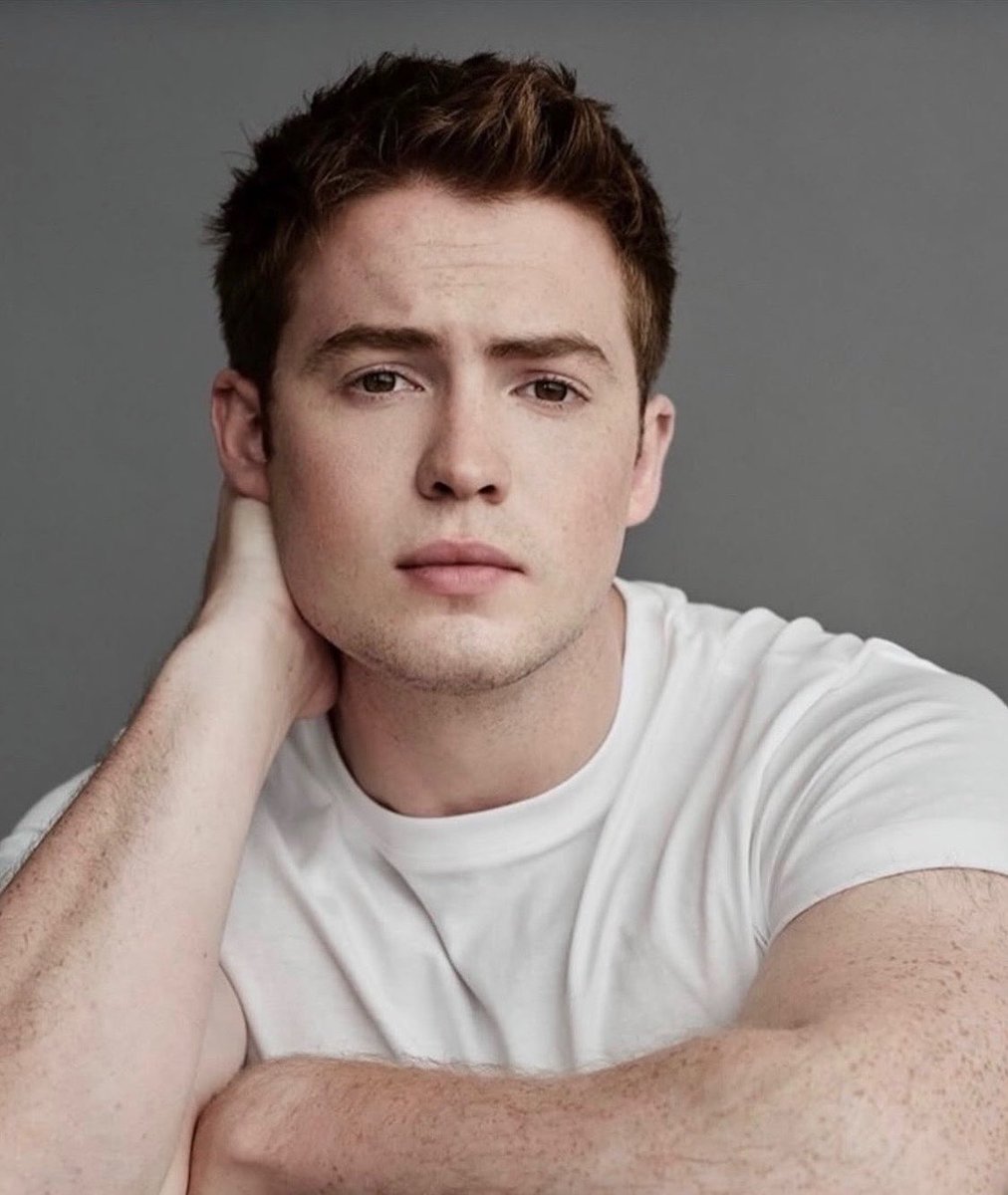 Stef 🍂 tweet media