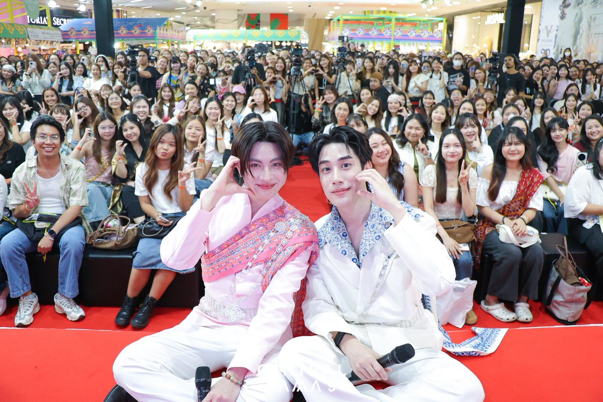 Central Rama 9 tweet media