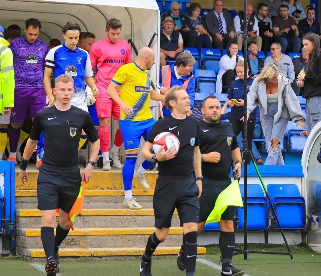 FA Refereeing tweet media