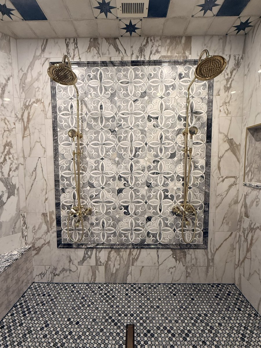 Cat in the Hat tweet media