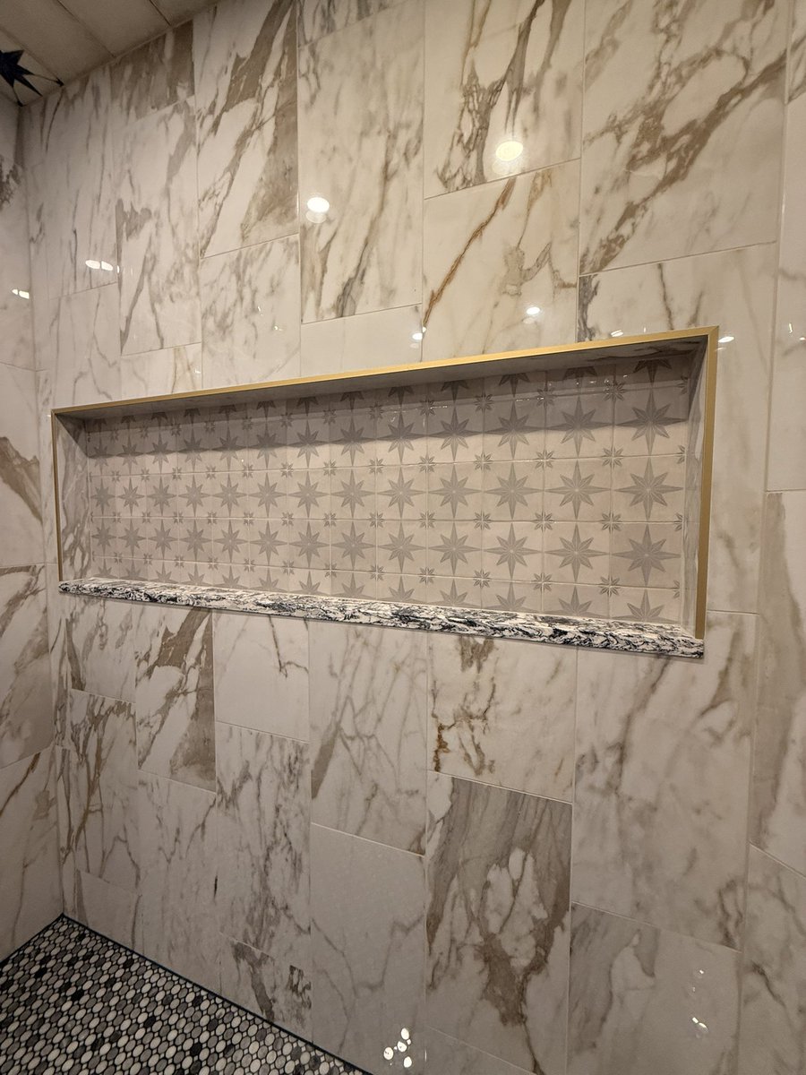 Cat in the Hat tweet media