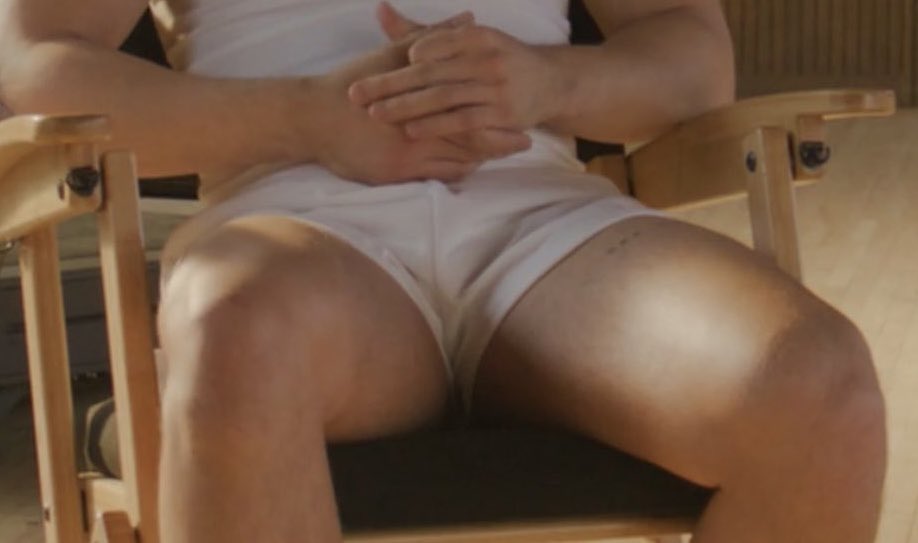cloudhollanov's tweet photo. this thigh content lately… 🚬 https://t.co/hrVwCcKbit