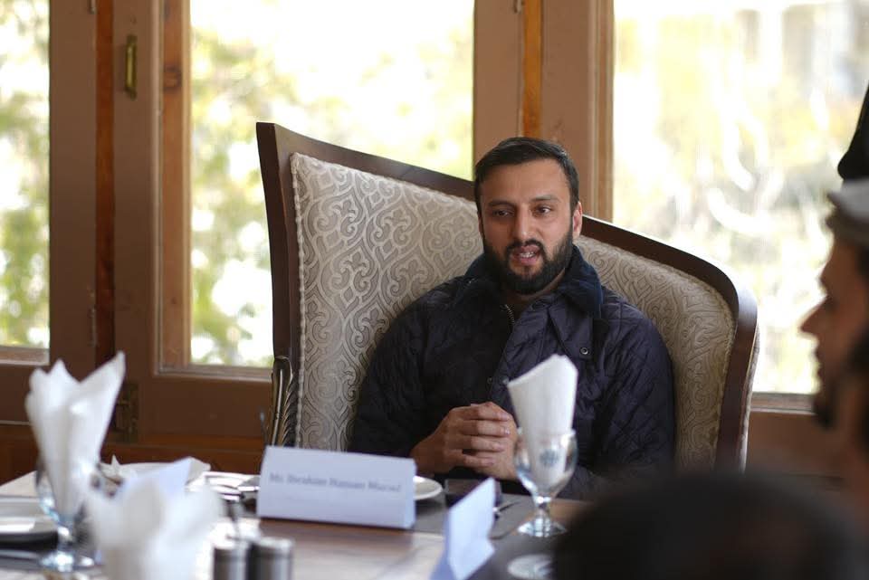 ibrahimhmurad's tweet image. It was a pleasure to connect with our vibrant alumni community at the Skardu Alumni Meetup organized by UMT’s Office of Alumni Relations.

Sharing a few glimpses from a memorable evening in Skardu.

#UMT #AlumniRelations #Skardu