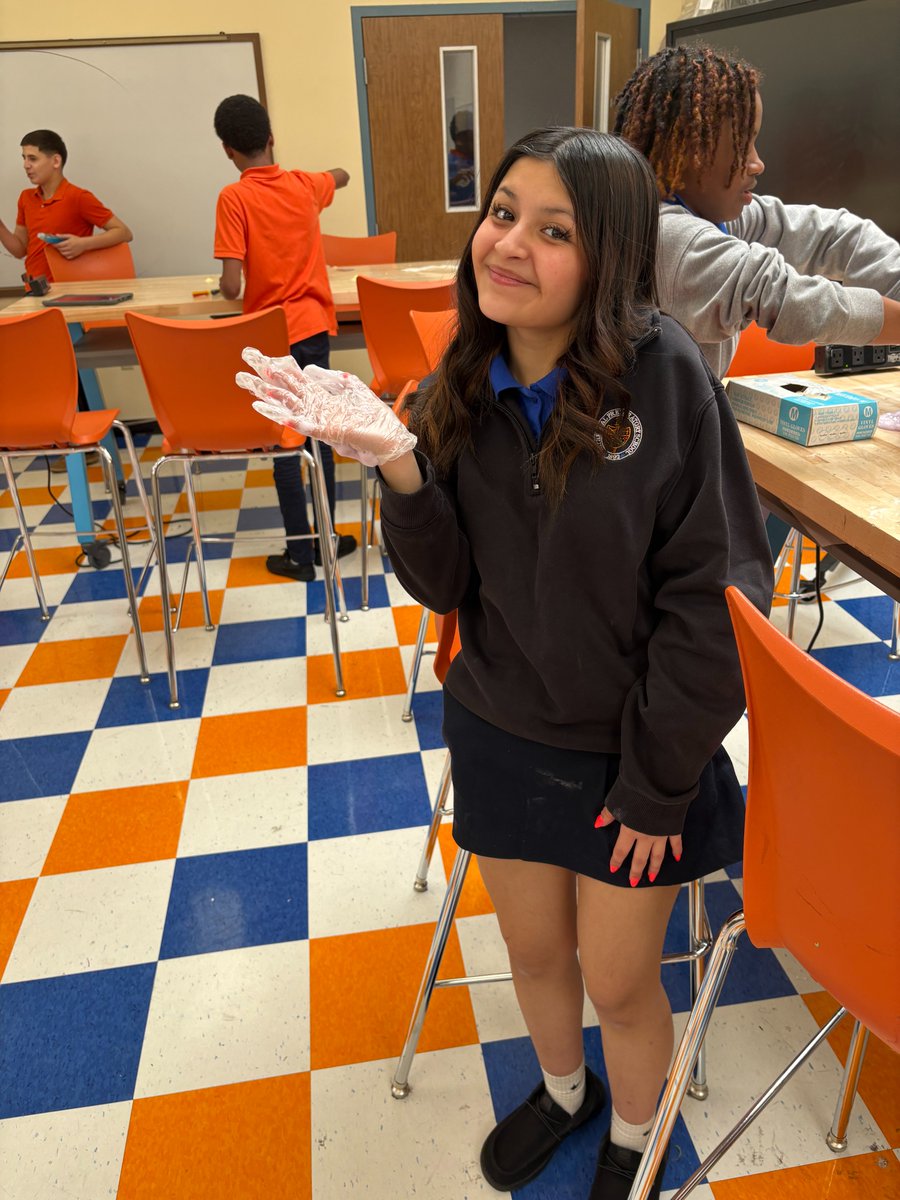 MTASaints's tweet image. Eighth grade participated their “elephant toothpaste” STEM activity yesterday. Students witnessed the reaction of mixing hydrogen peroxide, yeast, dish soap, and food coloring. Students were able to witness the expansion of their mixture as soap trapping the oxygen. #MTA #STEM 🫧