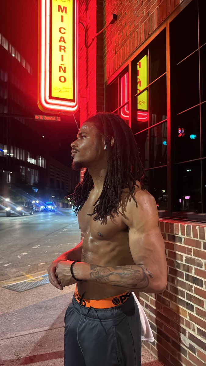 طهإ هإرأ tweet media