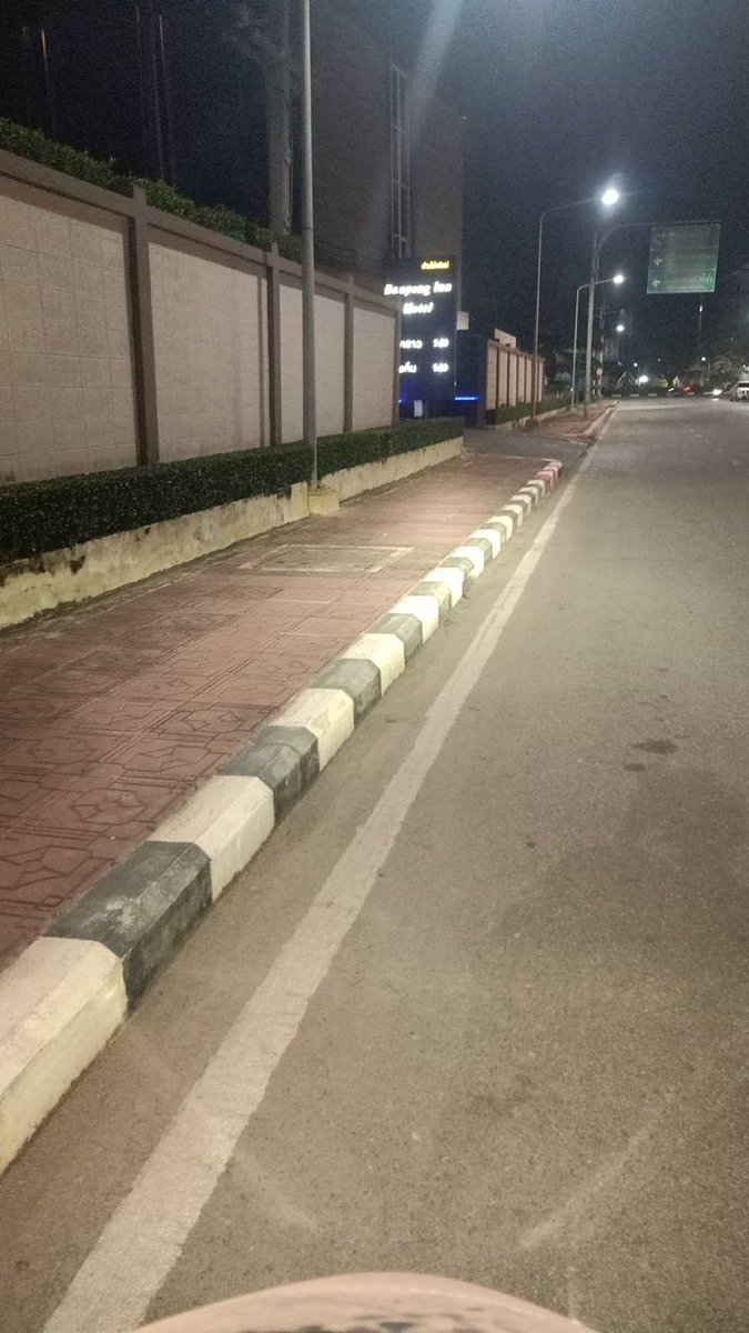 บ้านโป่ง ลูกเเก หญิงเเท้ เดินทางได้ tweet media