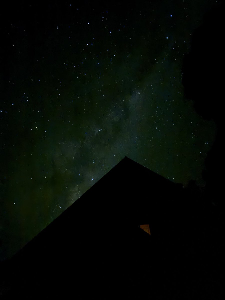 masakimmmm1111's tweet photo. タスマニアの星空、今までに人生で見た中でいちばん綺麗で感動してしまった。
#タスマニア #Tasmania #Brunyisland https://t.co/VaotLzTdXV