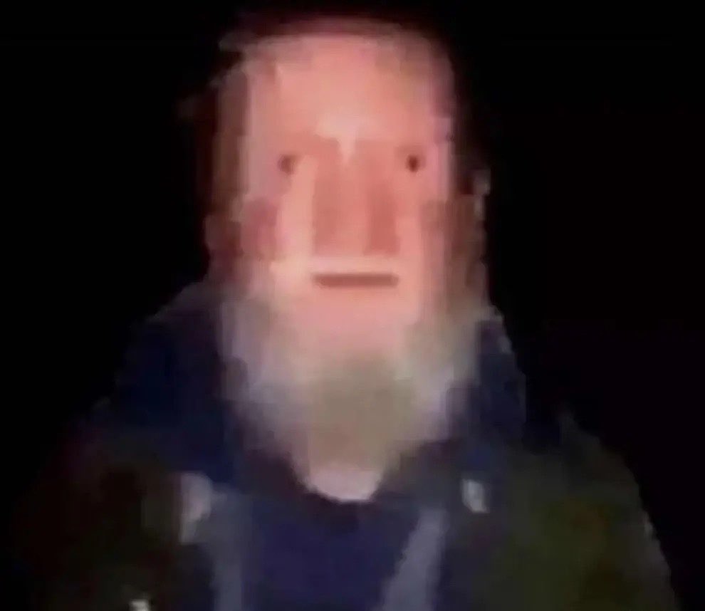 سامّ. tweet media