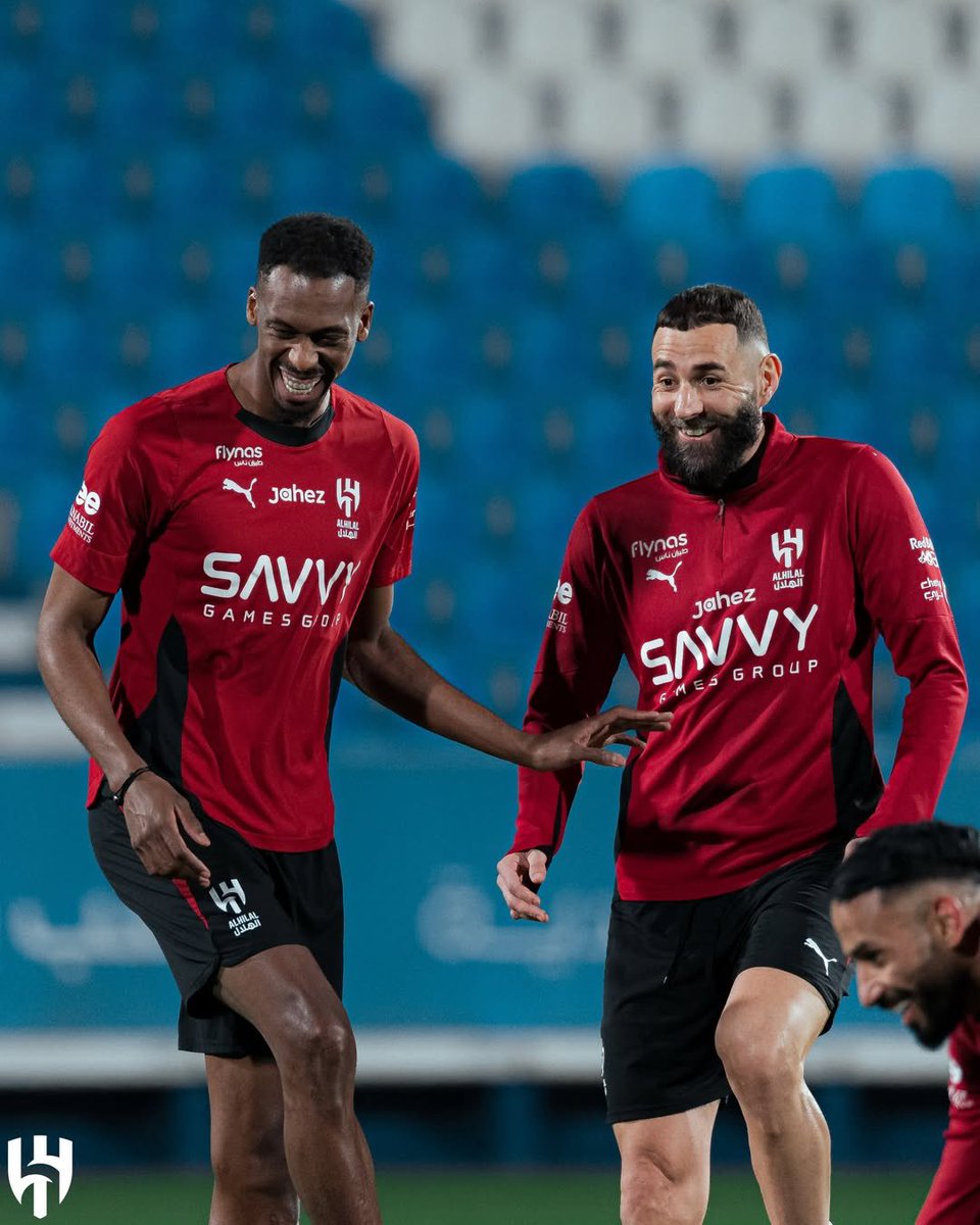 Abdullah_30_30's tweet photo. لن اغير كلامي عن انزاغي لاني اعرف وش اقول ...
انزاغي ثاني افضل مدرب في تاريخ نادي الهلال بعد جيسوس
خسارة الهلال امس لا شأن انزاغي في ذلك
عدم توفيق او لم يحالفه الحظ فقط لا اكثر
ليه زعلانين
ريال مدريد يخسر
ما شيستر ستي يخسر
ليفربول يخسر
برشلونه يخسر
تريد الهلال لا يخسر ذي مستحيله https://t.co/xSxTkyko7Y