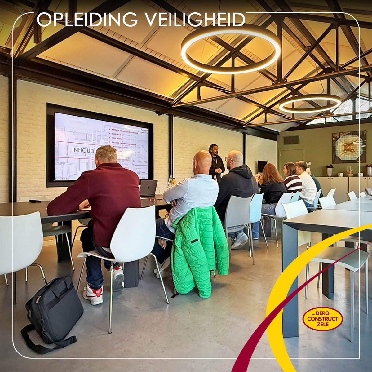 DeroConstruct's tweet photo. Omdat Dero Construct zeer veel belang hecht aan 'veiligheid' worden er regelmatig opleidingen voorzien. 
Vandaag brachten we 'werken op hoogte' onder de aandacht. Een goed opgeleid team is essentieel voor een degelijke en veilige uitvoering op onze talrijke werven. https://t.co/UCoibzFkSg