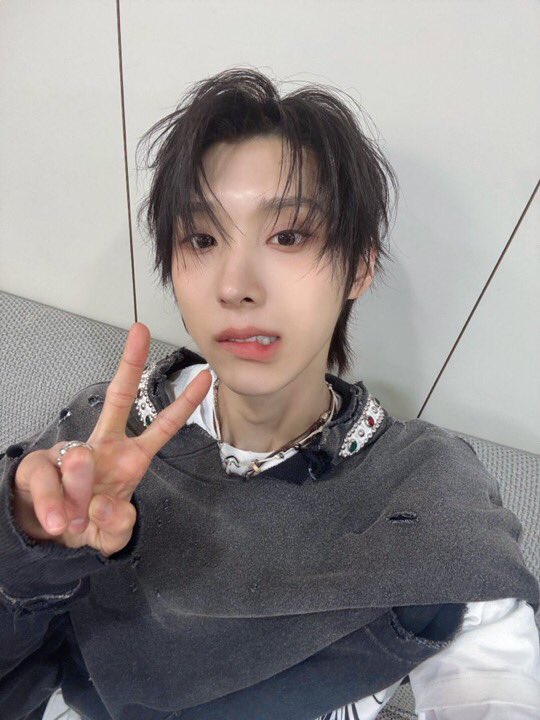 r.찌늬(ᰔ히힣)(떽띠믱뮹이꺼)(찌니렛♡)(🤍현이)(🤍동그랑땡)(🤍영원)(🤍호두) tweet media