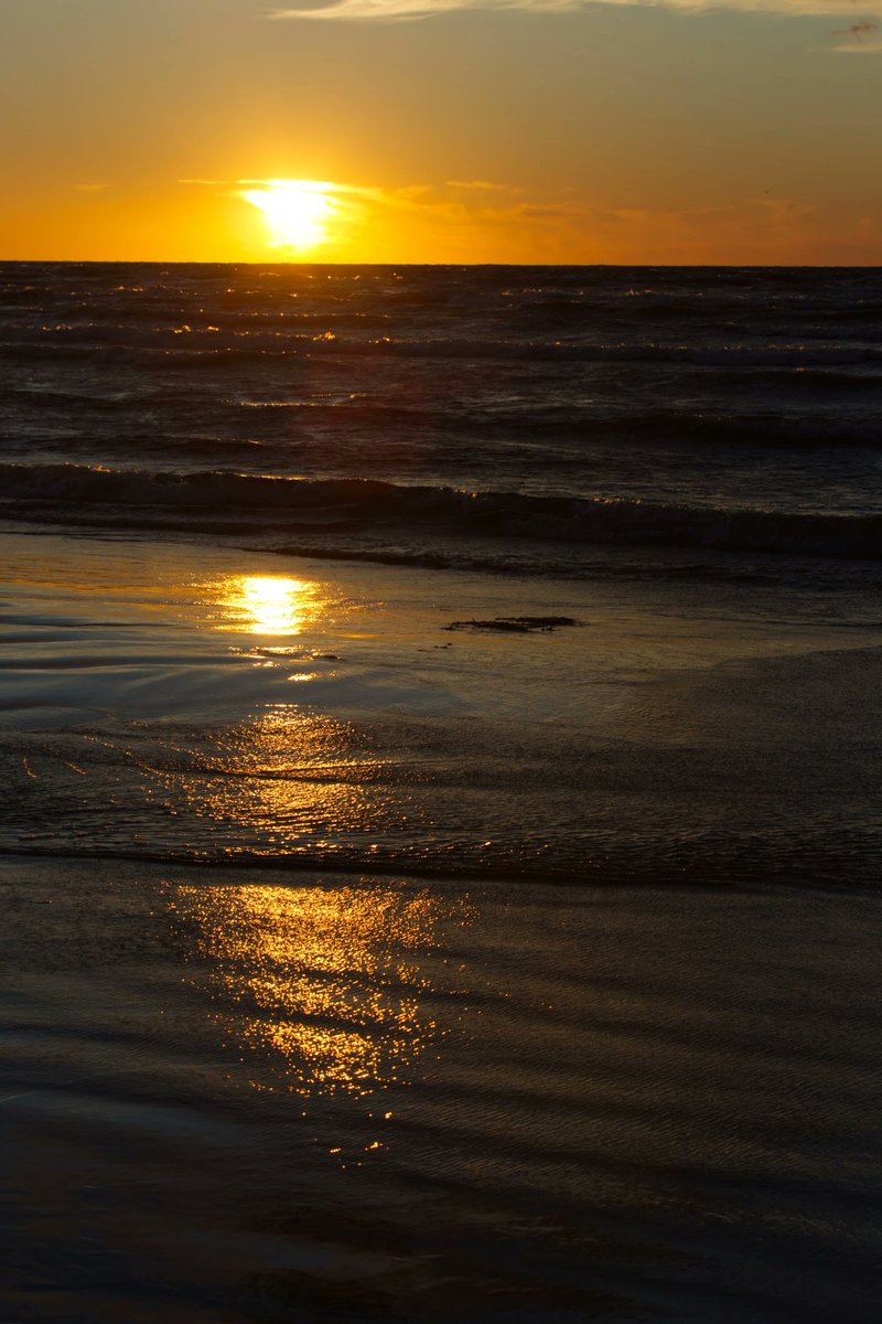 Run_fly_Smile's tweet image. Evening lights 😊
Baltic Sea     
Latvia 🇱🇻

 #Latvia #Sea #BalticSea #Sunset