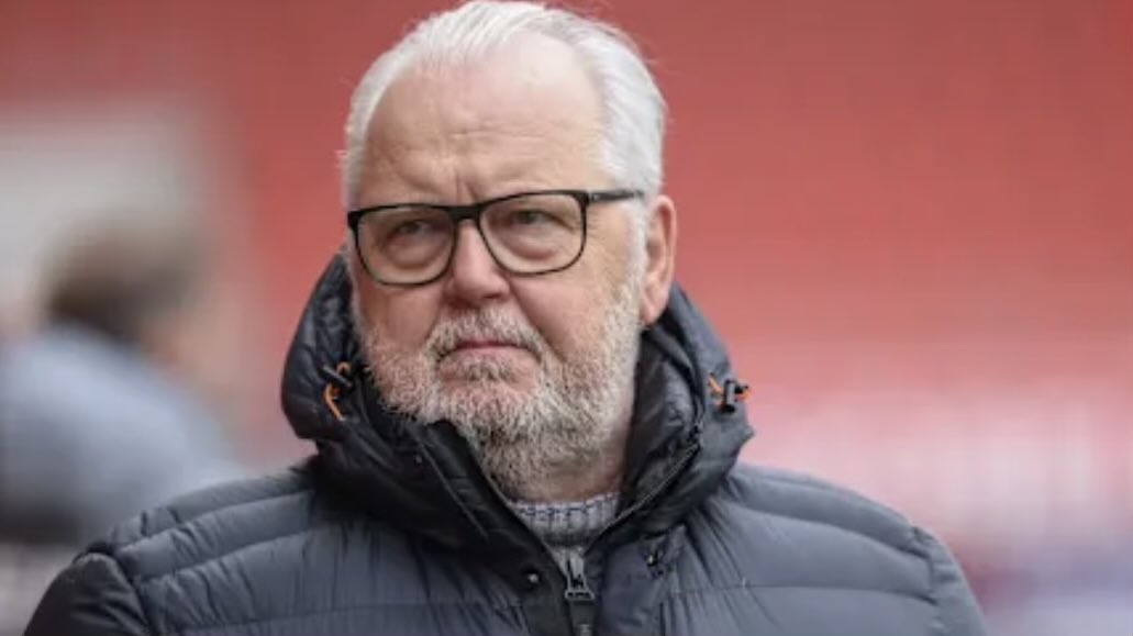 schanzerFR's tweet image. 🚨 Du changement à venir du côté du FCI !

Le président Jackwerth l’annonce clairement : « Nous allons devoir changer certaines choses »

À l’aube de sa dernière saison à la tête du club, le boss des Schanzer veut encore peser sur l’avenir et corriger le tir.

#FCI #schanzer