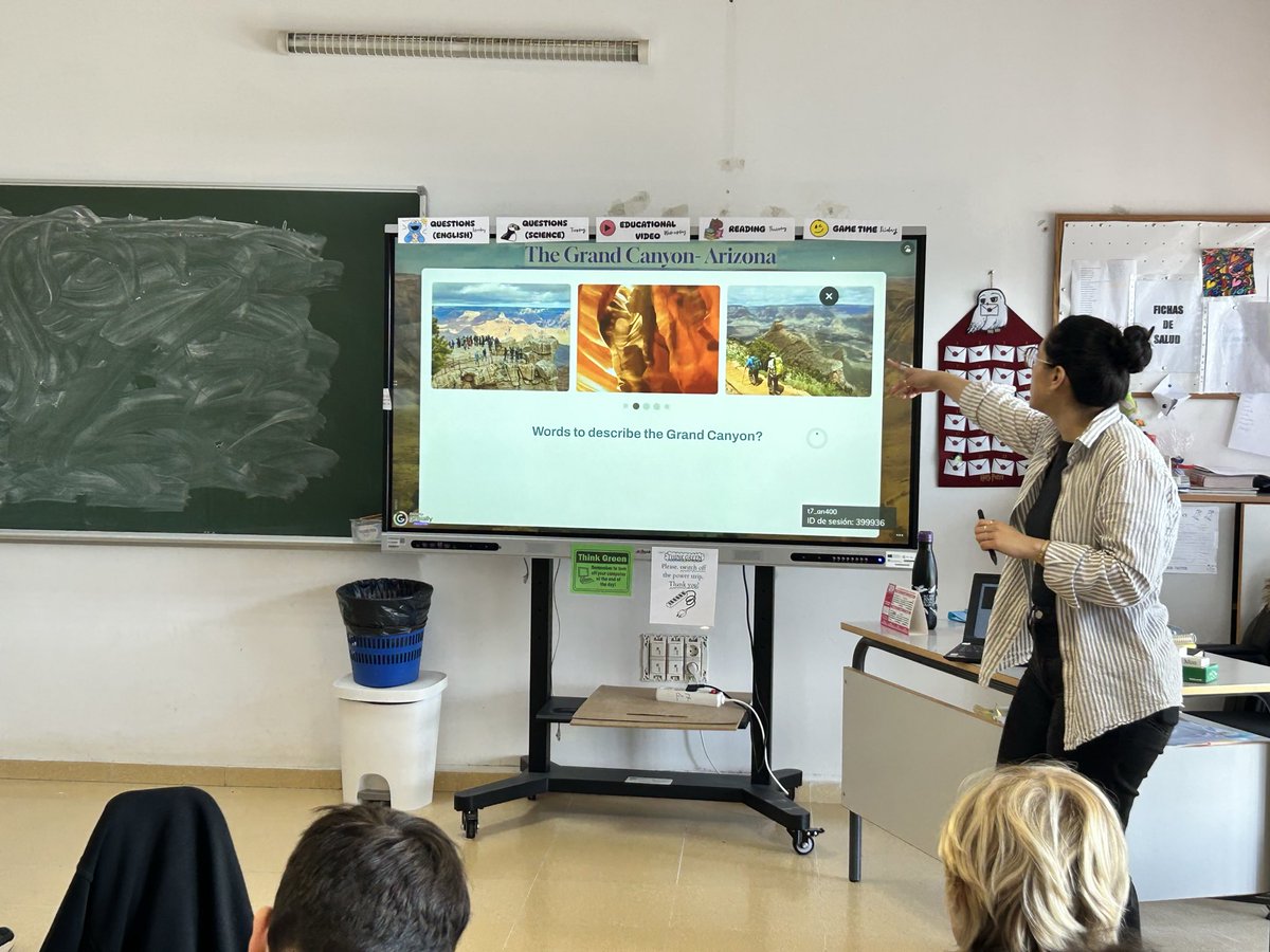 CEIPLVaguadas's tweet photo. Building environmental awareness ♻️🌍🌳with our language assistant; national parks are incredible! #CEIPLVaguadas #languageassistant #nationalpark https://t.co/CQJIVOJf3S