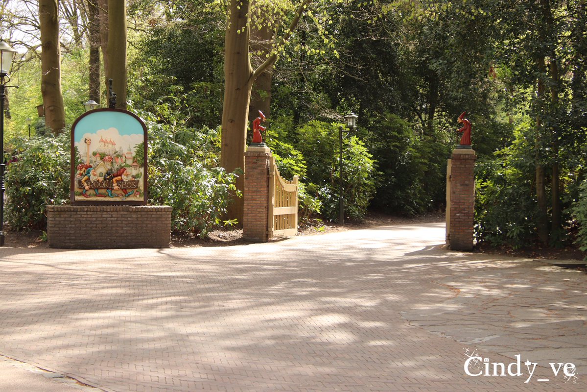 cindy_ve's tweet image. Oude ingang #SprookjesBos en waar de nieuwe ingang waarschijnlijk ongeveer gaat komen #Efteling