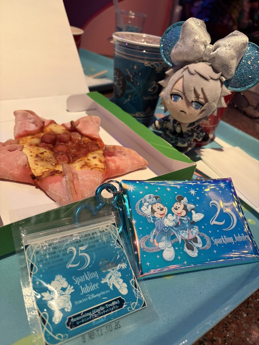 りかこ tweet media