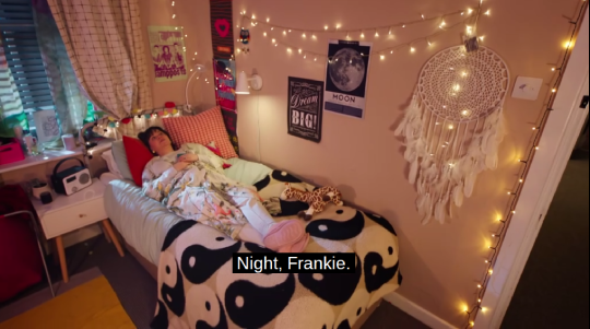 I swear Frankie better make it back home I am stressed #Hollyoaks