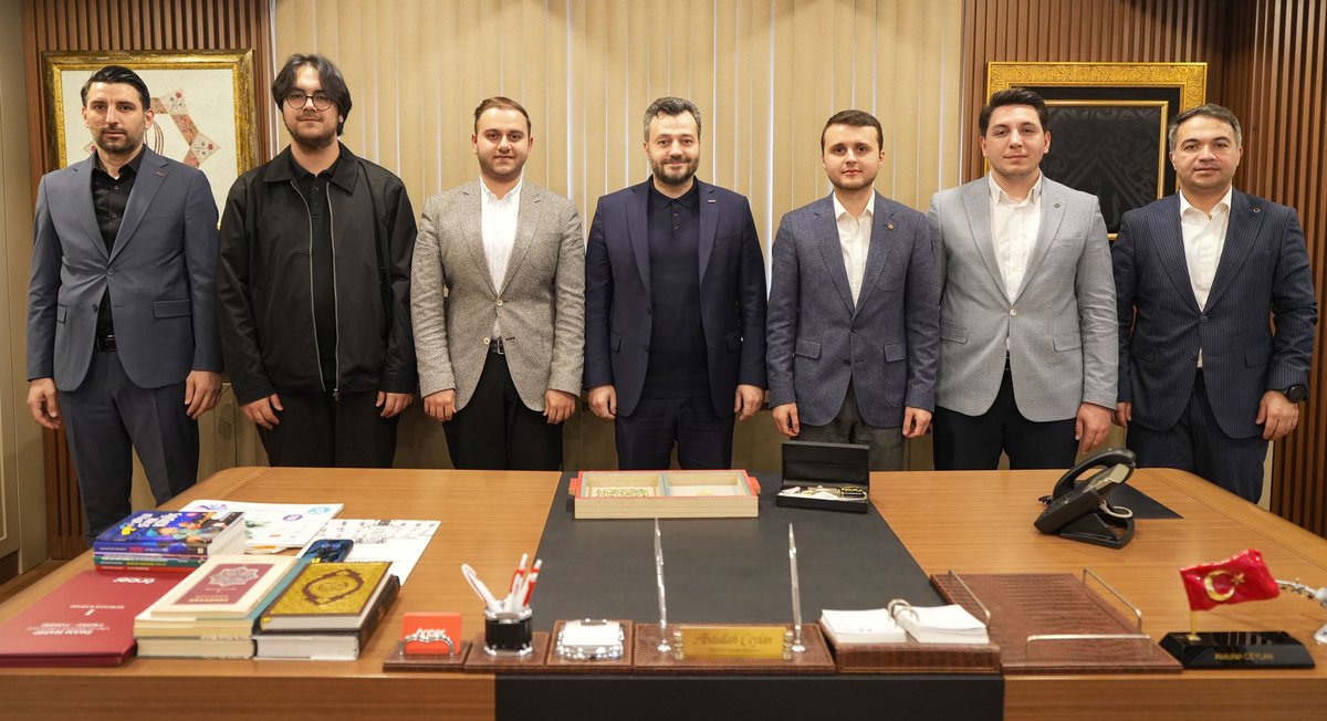 GencEnsarGM's tweet photo. Genç Ensar Yönetimi olarak ÖNDER Genel Başkanı Sn. Abdullah Ceylan’ı ziyaret ettik. ✨📍

Gençliğe dair çalışmalar ve ortak hedefler üzerine bir görüşme gerçekleştirdik.

Nazik ev sahipliği ve samimi sohbetleri için kendilerine teşekkür ederiz.

#GençEnsar #ÖNDER #DerdiKendiniAşanGenclik