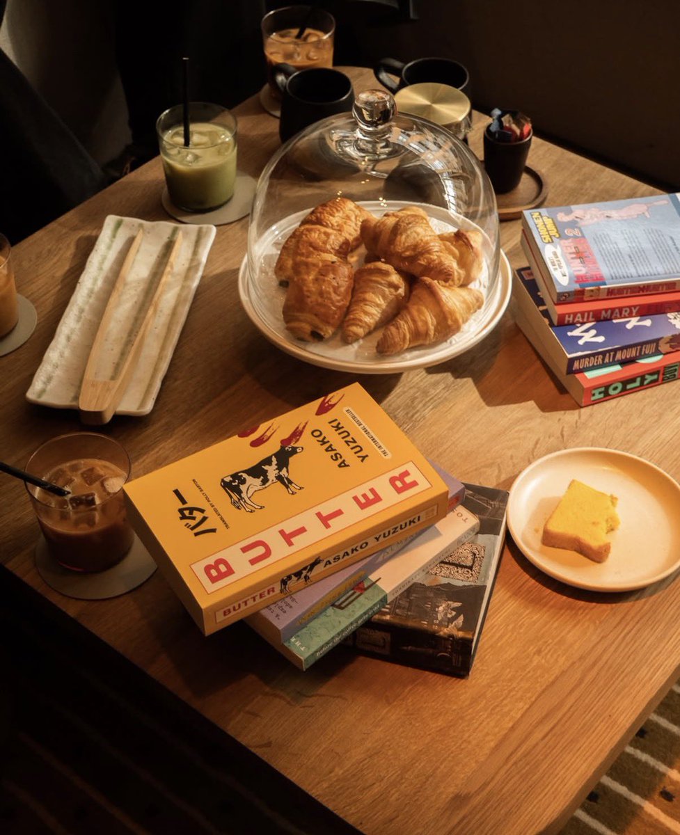 dreamyr1de's tweet image. photoshoot in london🙂‍↕️🩷