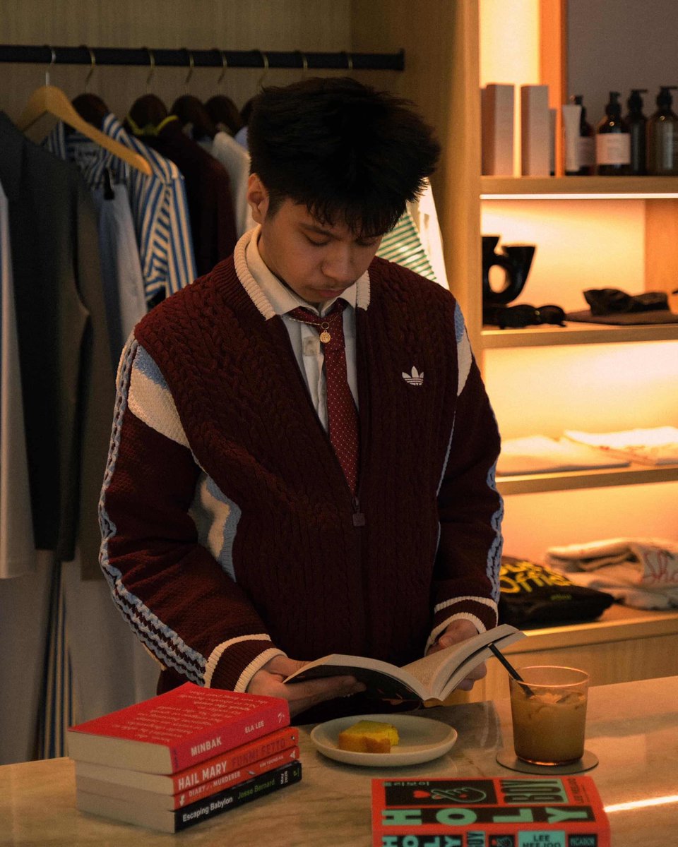 dreamyr1de's tweet image. photoshoot in london🙂‍↕️🩷