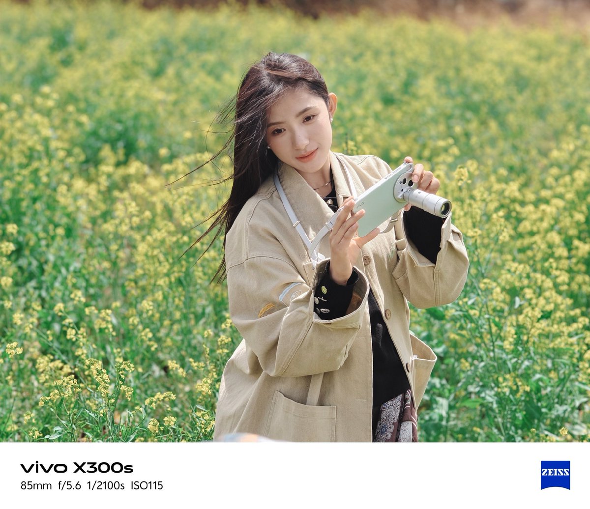 ayansonunigam's tweet image. Vivo X300s 🚨

The new "Chasing Light" mode on the vivo X300s/X300 Ultra delivers that Ricoh-like effect with a single click 😍

#vivo #vivoX300s #vivoX300T 👇