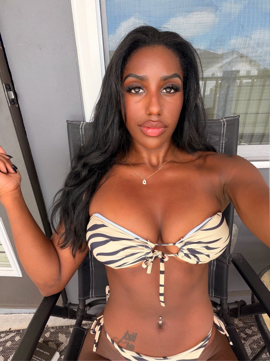 Chantelwwe tweet media