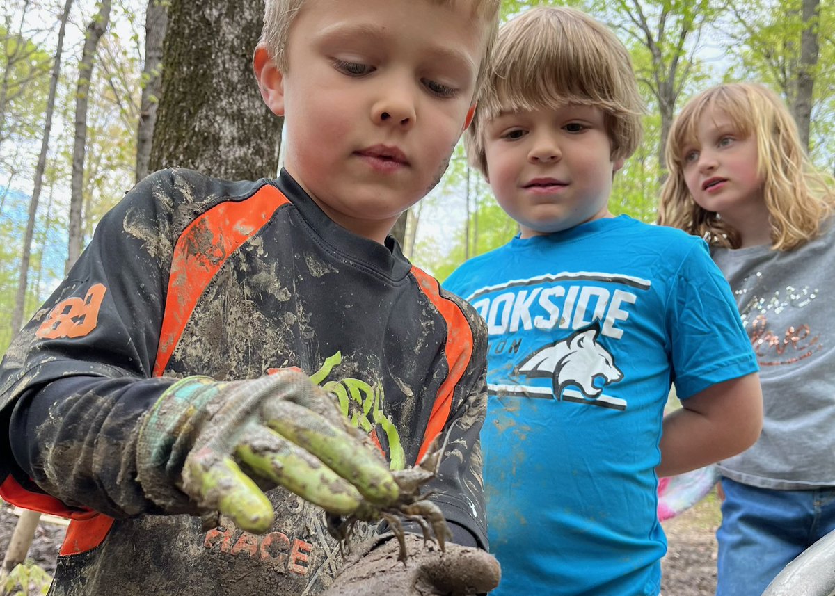 GatorsBike's tweet photo. Gators!  The importance of “putting a shovel in the trails we ride” cannot be overstated!  @combomtb and Gnomewood have been tremendously great to us!  Let’s pay it forward with our annual #trailday at Gnomewood on Sunday, April 26 from 1-4pm!  #strongspokes https://t.co/3cQNAfyhQT