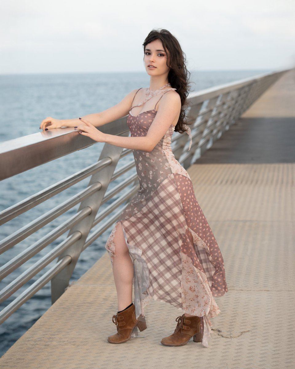 maioliz_'s tweet image. you should enjoy the little detours 🗺️🍃

#outofcosplay #ootd #earthtones #brownaesthetic #soft #softaesthetic #maioliz