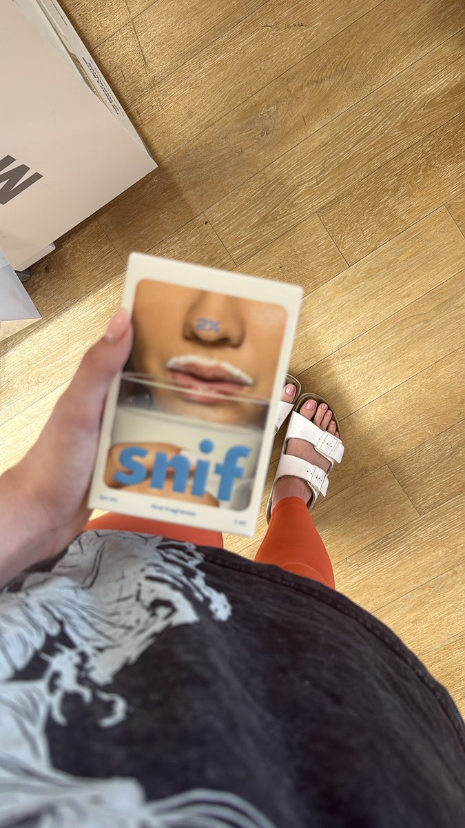 Violette Vaine tweet media