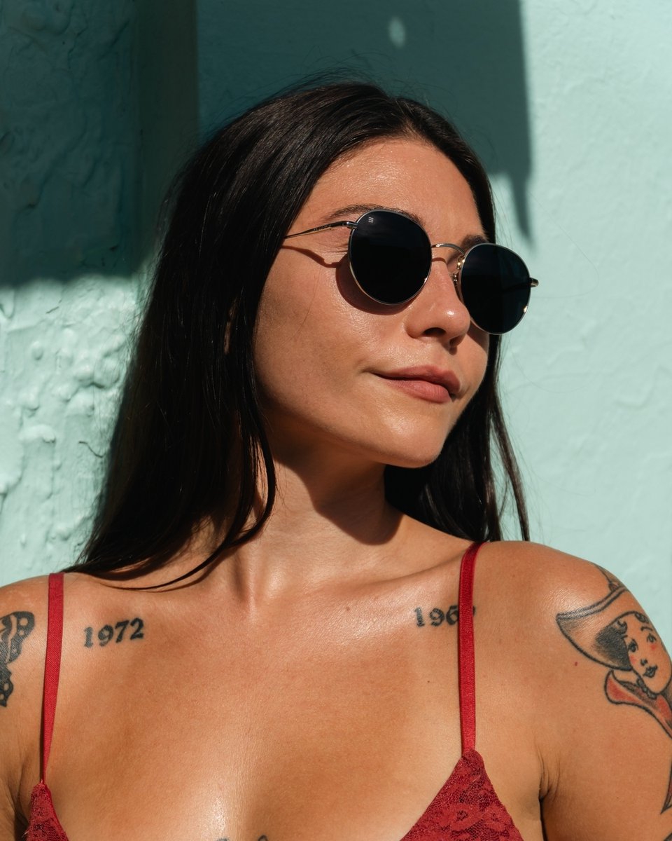 neveneyewear's tweet image. Ivy = effortless cool. Polarized, lightweight, and ready for daily wear.

#WomensSunglasses #Polarized #EverydayStyle #AffordableEyewear neveneyewear.com/products/ivy?v…