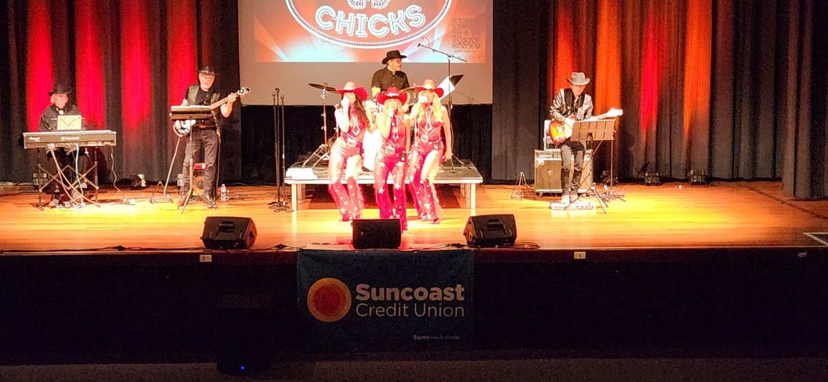 PHSCFoundation's tweet photo. 🤠 The 2026 #PHSCFoundation Performing Arts Series, presented by @SuncoastCU, came to a close on Friday, April 10 with the Honky Tonk Chicks! Stay tuned for more information coming soon as we look forward to another great series next year! 🎤

#PHSCedu #PerformingArts #suncoastcu https://t.co/nbdI4rWjCb