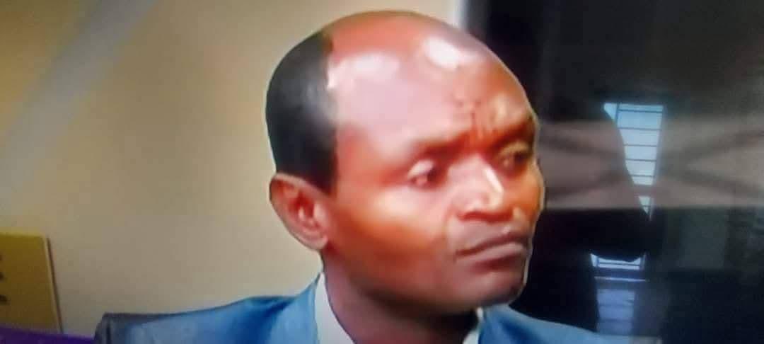 The interviewer when he tries to call the references on my CV &amp; the phone in my pocket starts vibrating: