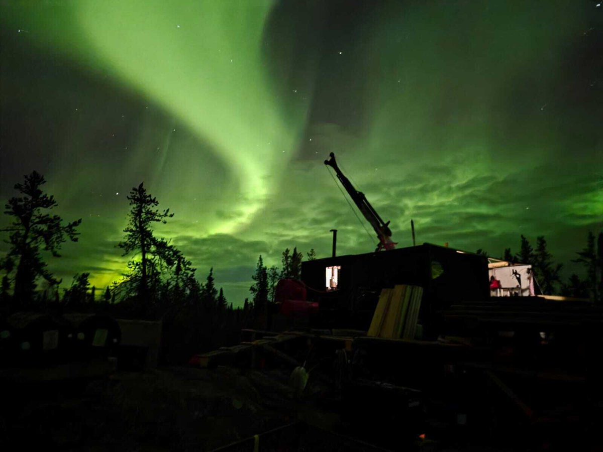 When you work where the roads end, this is what the night sky looks like. 🌌

Not a bad trade-off. 

#DoradoDrilling #NorthernLights #AuroraBorealis #DiamondDrilling #FieldLife #MiningCanada