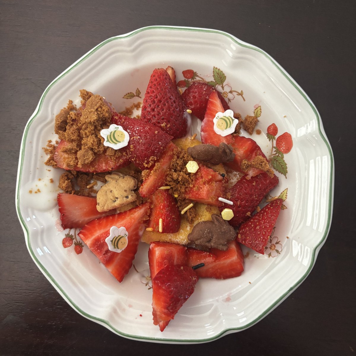 ᨳ ࣪ . emily tweet media