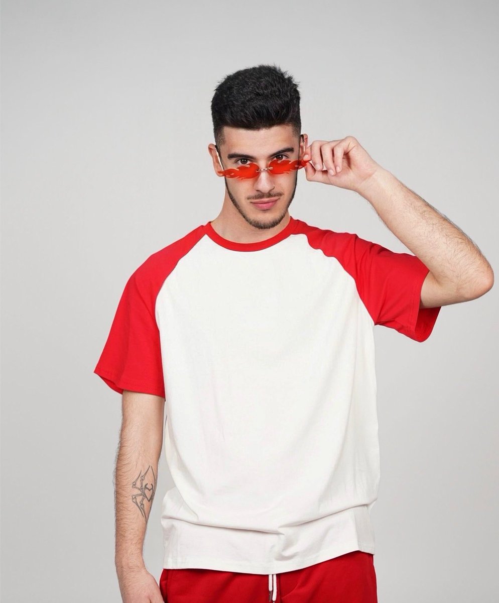 Gio/Almost a Superhero🦸🏻♂️ tweet media