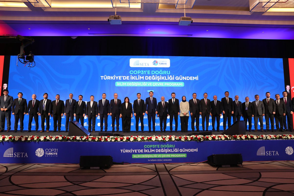 İklim Değişikliği Başkanı Prof. Dr. Halil Hasar, “COP31’e Doğru Türkiye’de İklim Değişikliği Gündemi” başlıklı panelde konuştu. 

SETA tarafından düzenlenen ‘İklim Değişikliği ve Çevre Programı’nın lansman toplantısının açılışını ise Çevre, Şehircilik ve İklim Değişikliği Bakanı