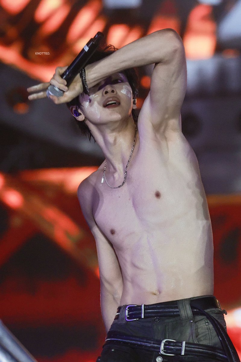 babylonjae's tweet image. 260414 #SUNGCHAN #RIIZE #abs #armpit