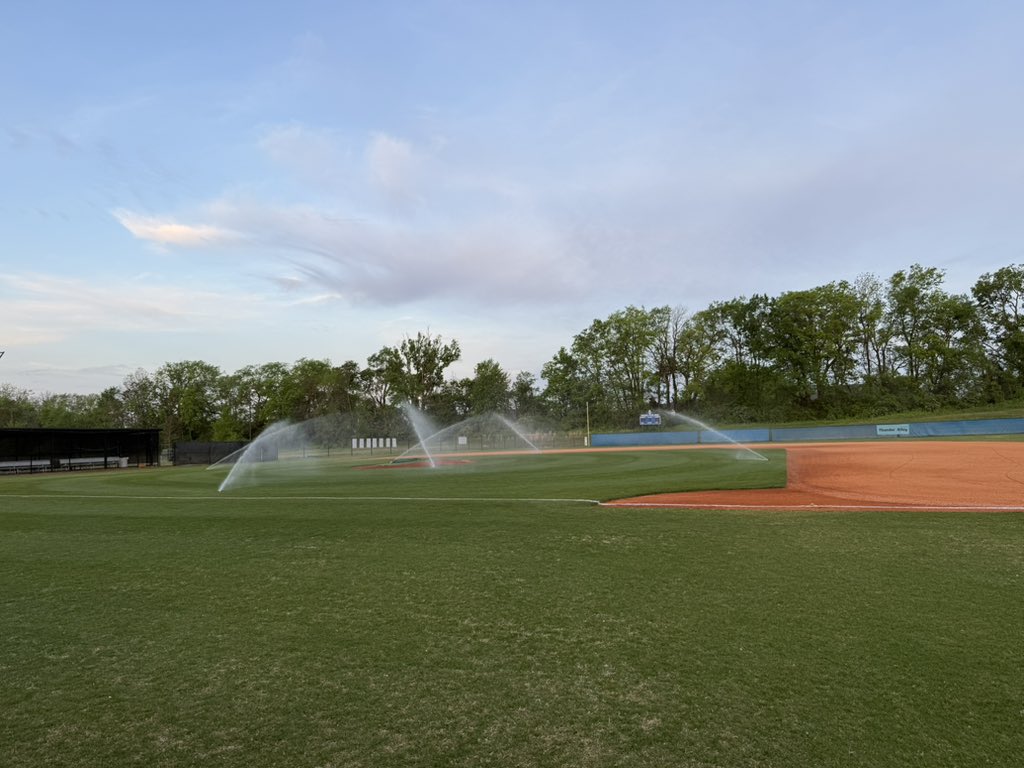 wcsTSMSah's tweet photo. Field is primed and ready to go for our 8th grade recognition game vs @wcsbms at 4pm! https://t.co/m2DJ2EHGsJ