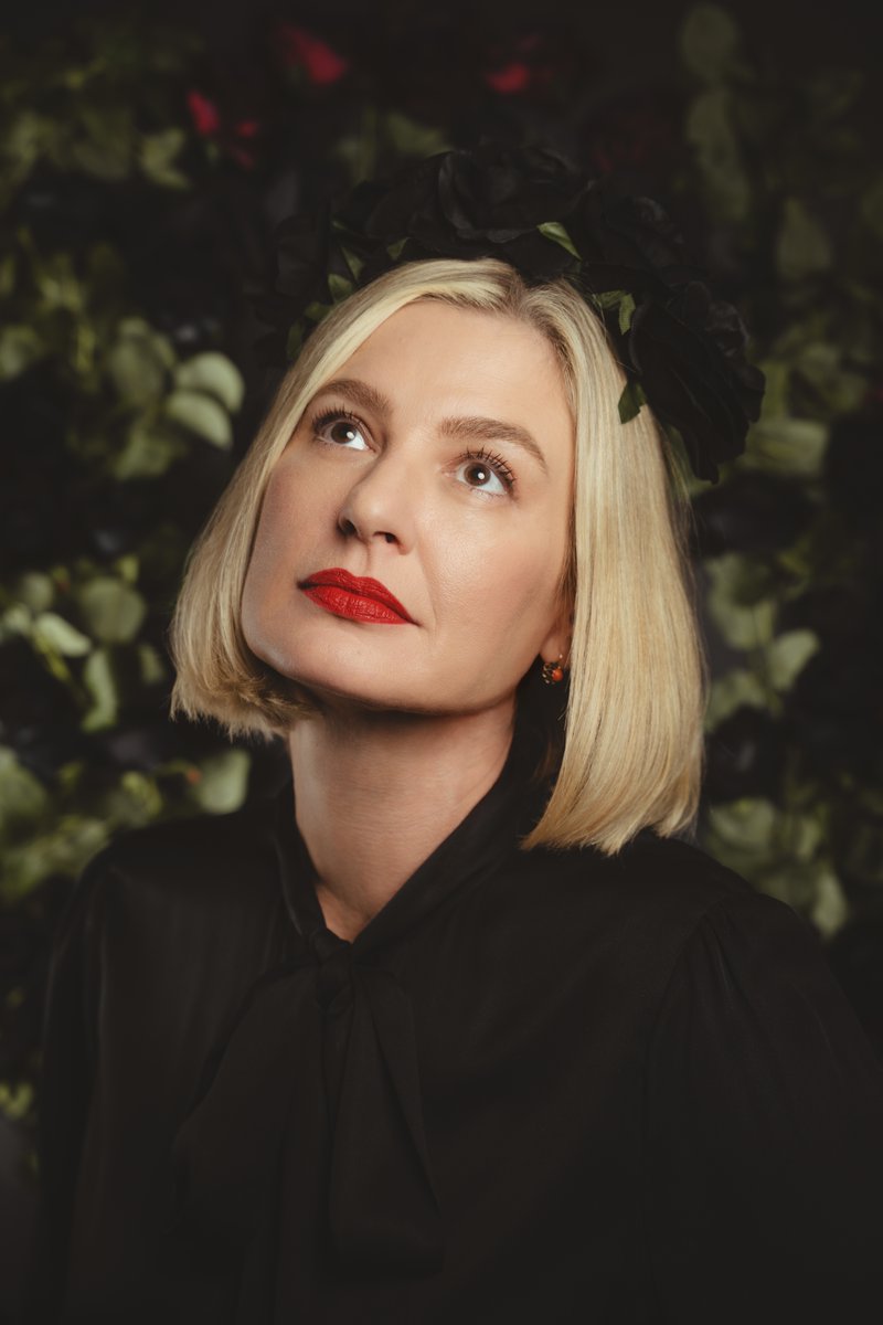 Christina Pazsitzky tweet media