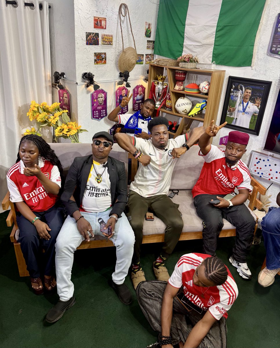 FansTribeHQ's tweet image. Join us for the LIVE Watch Along of LIVERPOOL 🆚 PSG &amp;amp; ATLETICO MADRID 🆚 BARCELONA Champions League on YouTube via link in comments 

#championsleague #psg #liverpool #barca #atleticomadrid